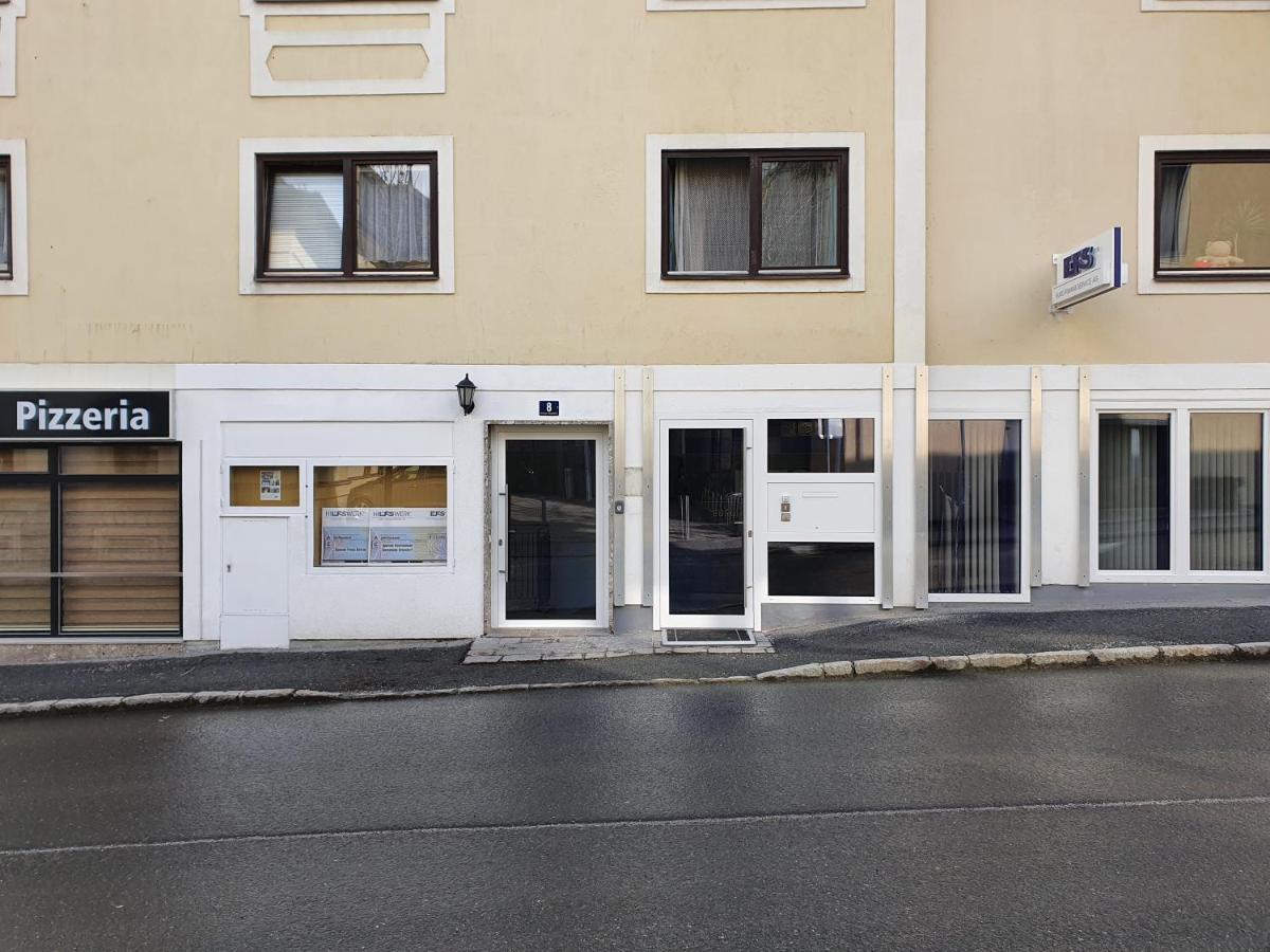 Low Budget Apartment Centrum – Steinbock Lodges Zell am See Exterior foto